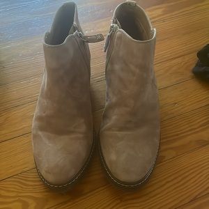Sam Edelman Size 7 booties